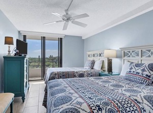 Anchorage Resort Beach Boat Dock | Siesta Key