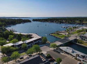 Edgewater Inn | Charlevoix