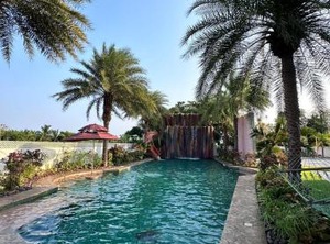 Pearl Beach | Cheyyur