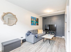 Cozy Dt Hamilton | Central Hamilton