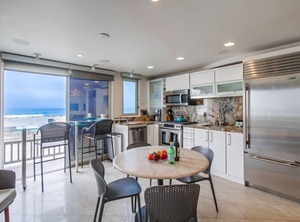 Firsix San Diego | Mission Beach