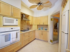 Min Beach Manor | Marine Gardens