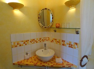 Shower | Lamothe-Fenelon