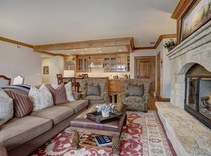 Ski The Top Of Bachelor Gulch | Avon