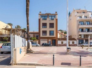 N Seaport | Caleta de Velez