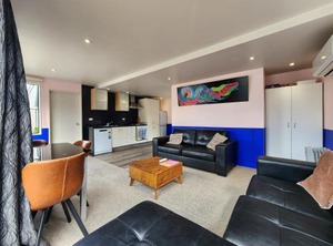 Stone Throw Town | Dunedin City Centre