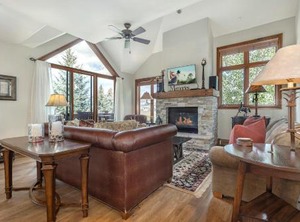 Village Townhouse | Edwards