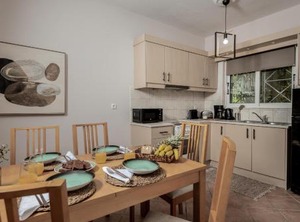 Alavastros Maisonettes | Xirokastello