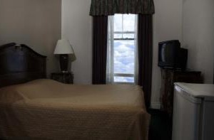 Amsterdam Hostel | Lower Nob Hill