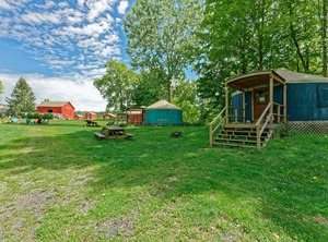 Glamping Experience New York | South Hartford