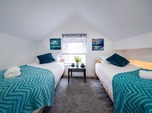 Air Host Stay Broadhurst Court Town Centre | Offerton