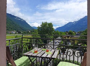Elegance | Central Interlaken
