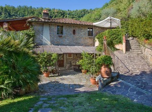 Locazione Turistica La | Pescia
