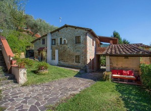 Locazione Turistica La | Pescia