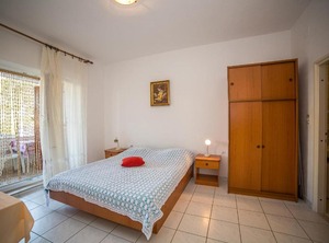 Ina | Povlja