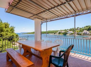 Apartments Ivan | Cove Basina (Jelsa)