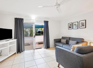 Arlia Sands | Torquay