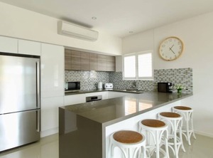 Hawke Huskisson | Huskisson