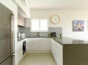 Hawke Huskisson | Huskisson