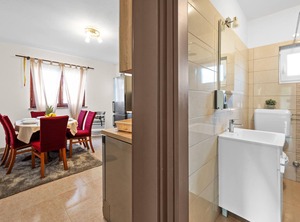 Accommodation Tinj | Tinj