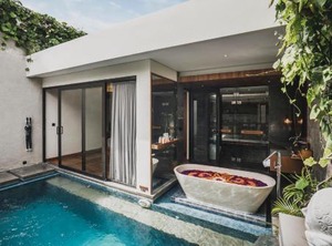 Ayona Villa | Batubelig