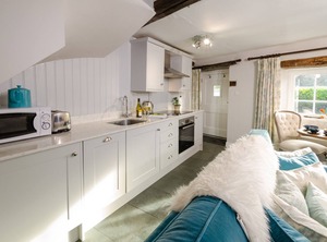 Bank | Chapel Stile