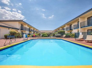 Baymont | Tehachapi