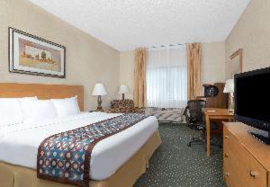 Baymont | Waterloo