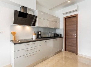 Beach Residence Sea | Strozanac