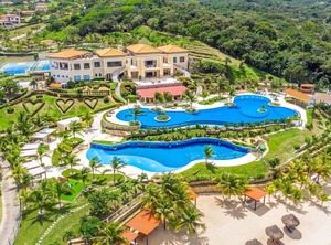 Beachfront | Pristine Bay
