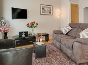 Becws | Trawsfynydd