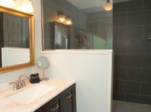 Bellevue Manor | Top of the Hill