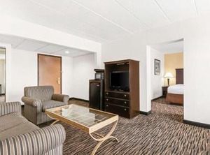 Hazlet Inn | Hazlet