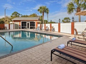 Heritage Inn | Walker's Island