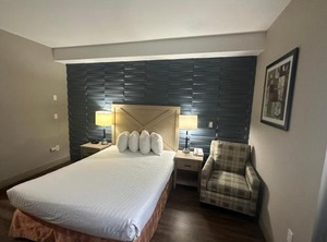 Inn | South Surrey