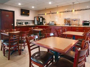 Western Sky Valley Inn | Monroe