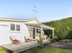 Bijoux Beach Cottage | Waikanae