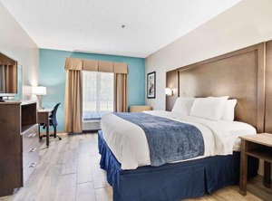 Quality Inn Suites Sneads North Topsail Beach | Sneads Ferry