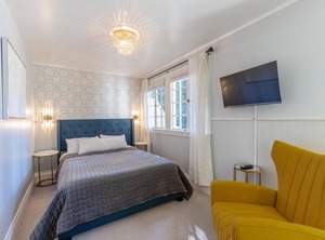 Boho Manor Resort | Northwood