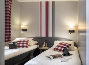 Cottage Vip Persons | Les Barils