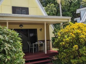 Canopy Chalet | Nelly Bay