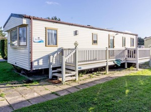 Bure Village Burgh Castle Great Yarmouth | Hopton
