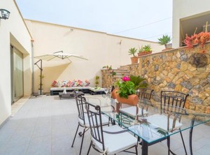 Casa Holganza | Maria de la Salut