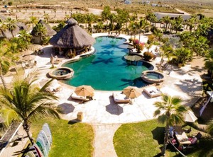 Cerritos Surf Town Beach Hotel | Cerritos
