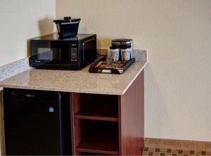 Cobblestone Inn Suites | Waverly