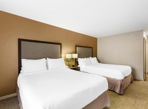 Hampton Inn Suites Heights | Richfield