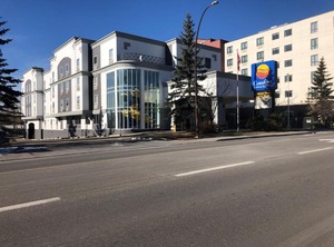 Comfort Inn Suites University | Banff Trail
