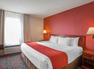 Comfort Inn Suites University | Banff Trail