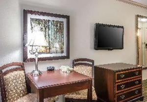 Comfort Inn Plainwell | Plainwell