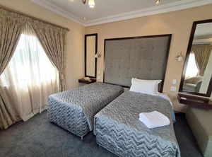 Constantia Manor | Constantia Park